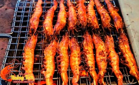 tom-dang-duoc-nuong-sa-te